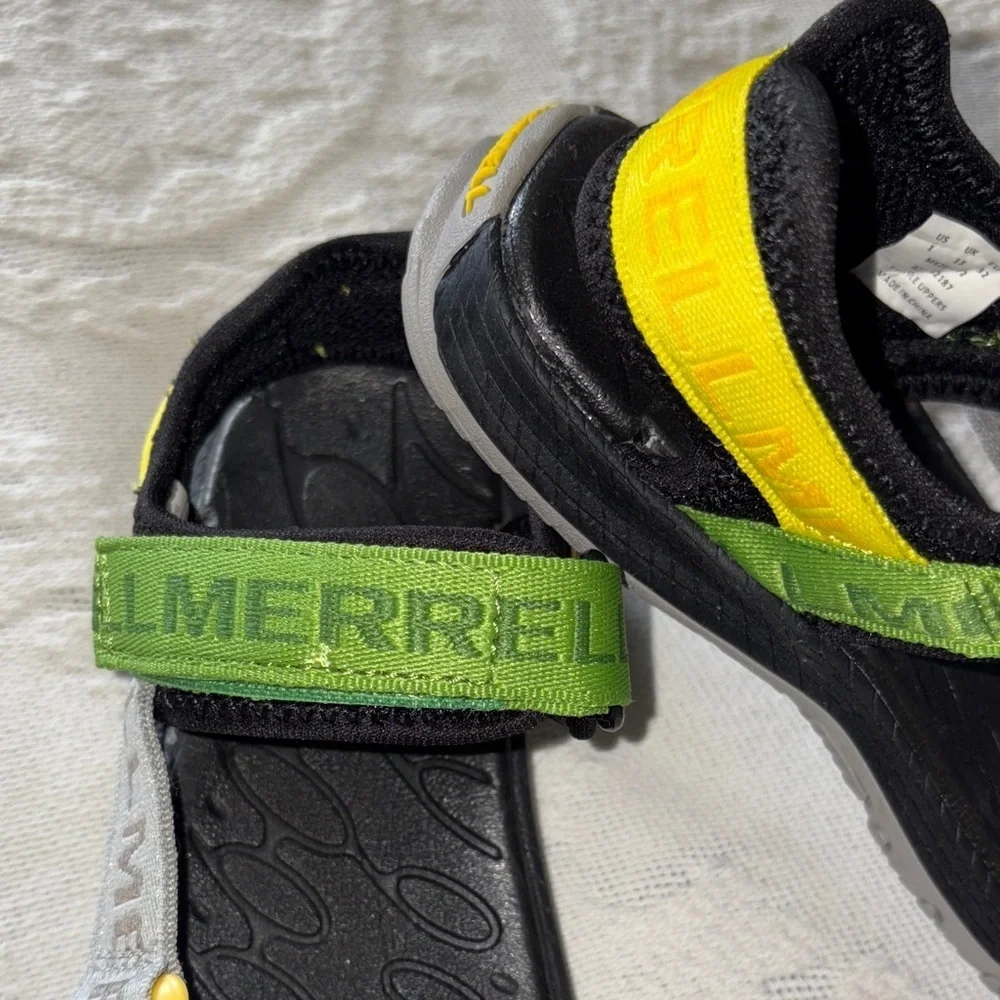 BNWOT Merrell Kids' Sandals in Black, Green, Yellow, and Blue •Unisex•
